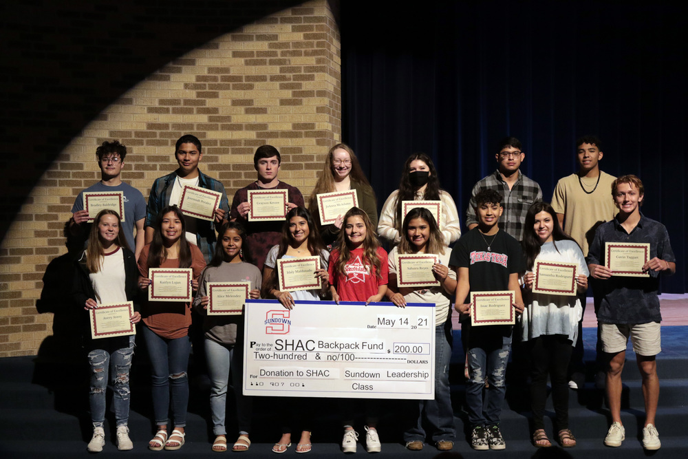 SHS Leadership Class Donates to SHAC