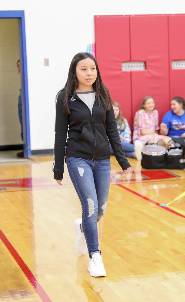 Stefany Posadas-Senior Spotlight